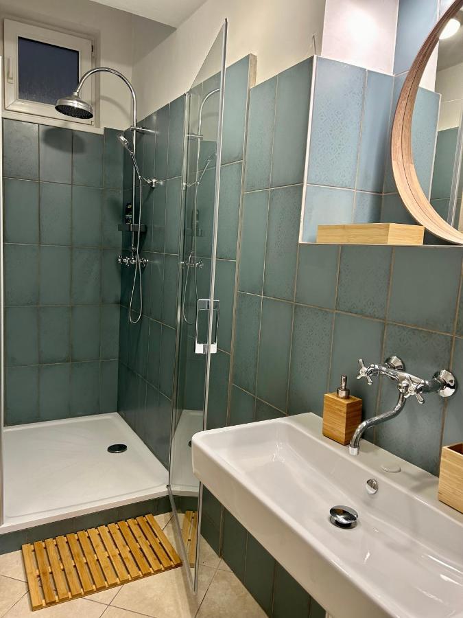 Almond Studio Apartment Bratislava Eksteriør billede