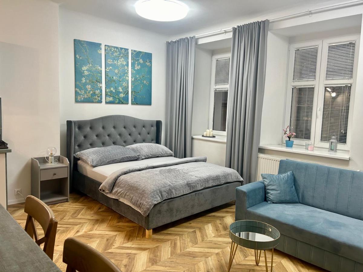 Almond Studio Apartment Bratislava Eksteriør billede